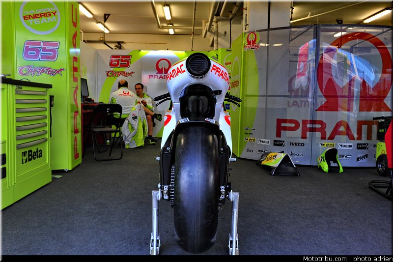 motogp_2011_paddock_portugal_estoril_053