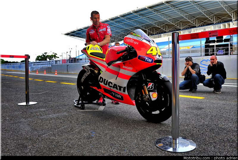 motogp_2011_paddock_portugal_estoril_059