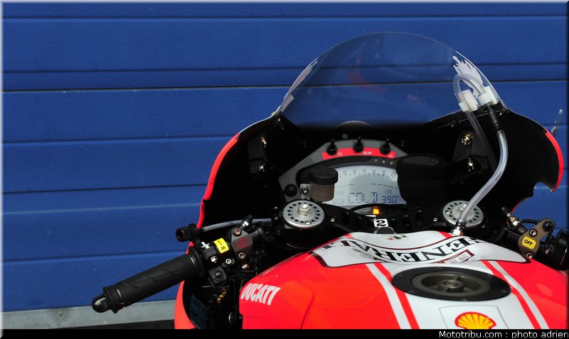 motogp_2011_paddock_portugal_estoril_069
