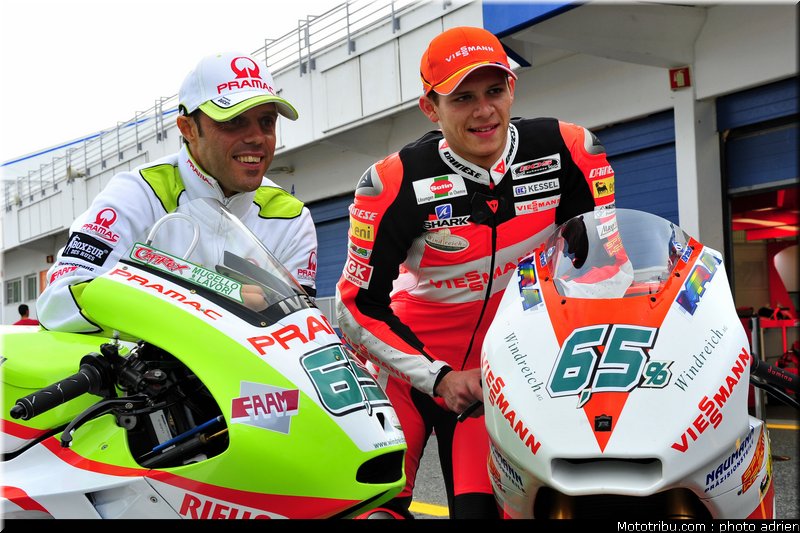 motogp_2011_paddock_portugal_estoril_084