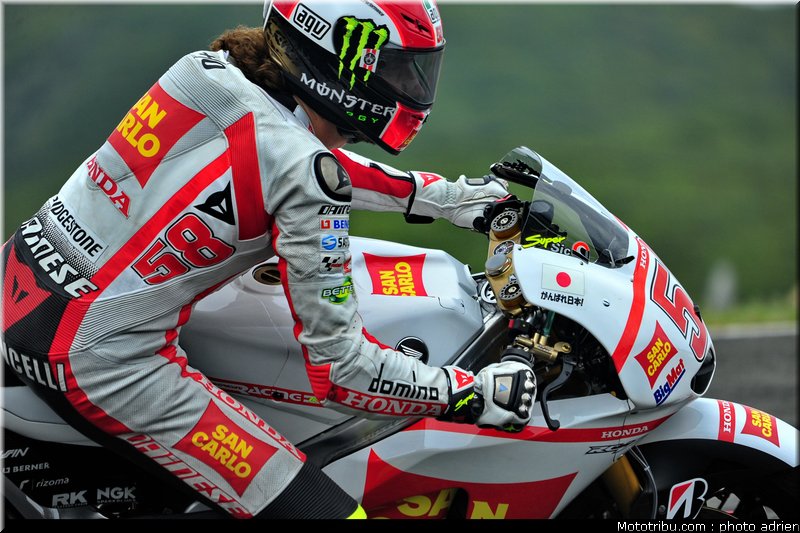 motogp_2011_simoncelli_08_portugal_estoril