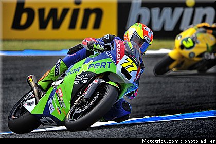 moto2_2011_aegerter_05_portugal_estoril.JPG