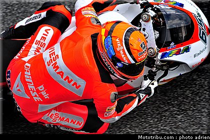 moto2_2011_bradl_2_portugal_estoril.JPG