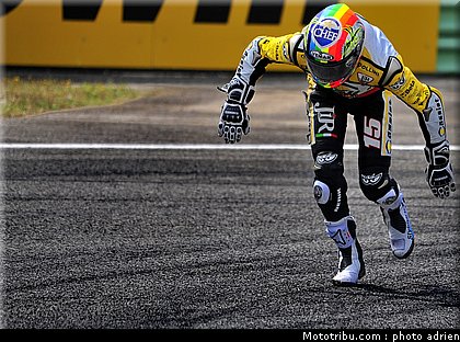 moto2_2011_deangelis_1_portugal_estoril.JPG