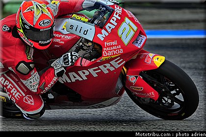 moto2_2011_fores_3_portugal_estoril.JPG