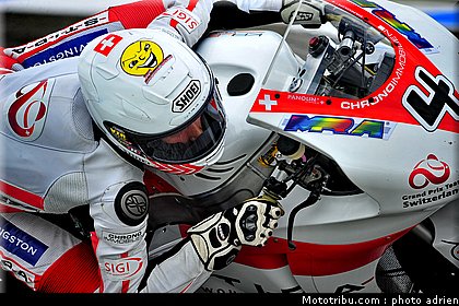 moto2_2011_krummenacher_9_portugal_estoril.JPG
