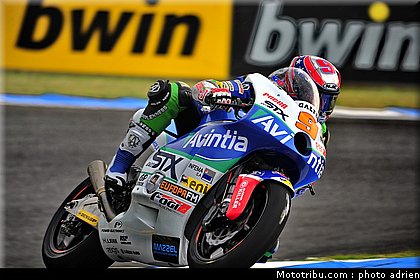 moto2_2011_noyes_04_portugal_estoril.JPG
