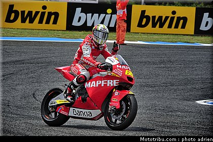 moto2_2011_simon_2_portugal_estoril.JPG