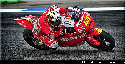 moto2_2011_simon_6_portugal_estoril.JPG