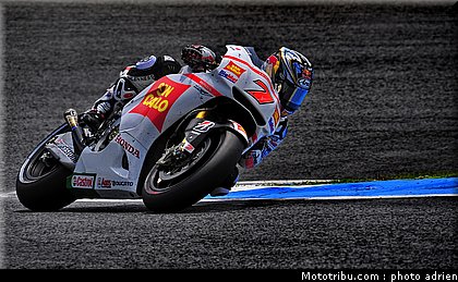 motogp_2011_aoyama_01_portugal_estoril.JPG