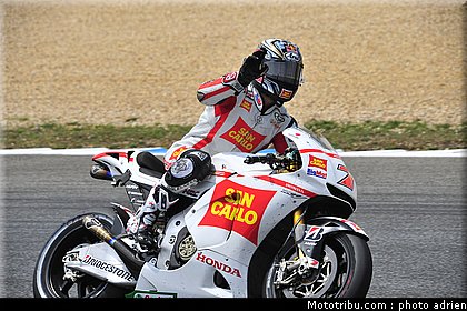 motogp_2011_aoyama_03_portugal_estoril.JPG