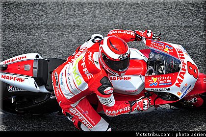 motogp_2011_barbera_01_portugal_estoril.JPG