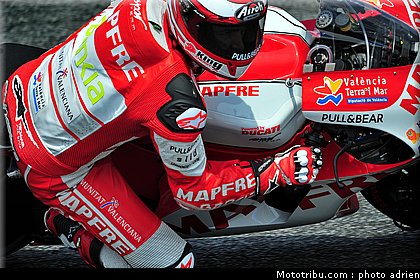 motogp_2011_barbera_03_portugal_estoril.JPG