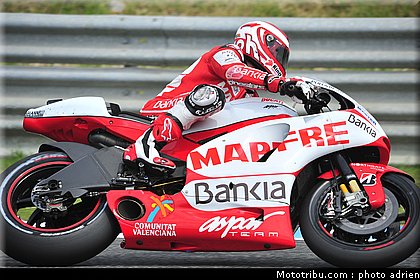 motogp_2011_barbera_05_portugal_estoril.JPG