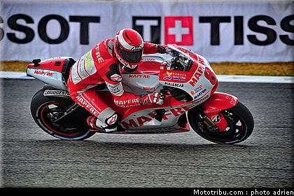 motogp_2011_barbera_09_portugal_estoril.JPG
