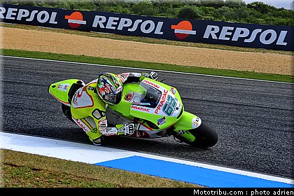 motogp_2011_capirossi_01_portugal_estoril.JPG