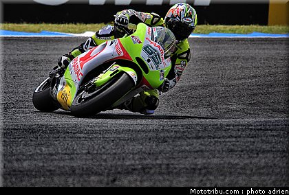 motogp_2011_capirossi_02_portugal_estoril.JPG