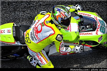motogp_2011_capirossi_03_portugal_estoril.JPG