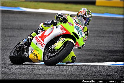 motogp_2011_capirossi_09_portugal_estoril.JPG