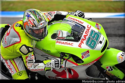 motogp_2011_capirossi_11_portugal_estoril.JPG