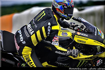 motogp_2011_edwards_11_portugal_estoril.JPG