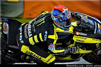 motogp_2011_edwards_12_portugal_estoril.JPG