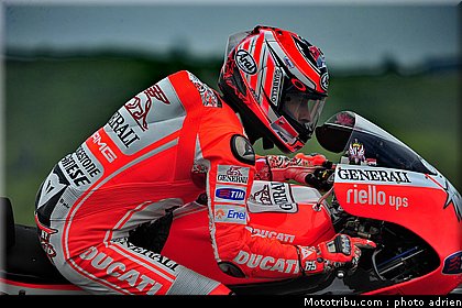 motogp_2011_hayden_08_portugal_estoril.JPG