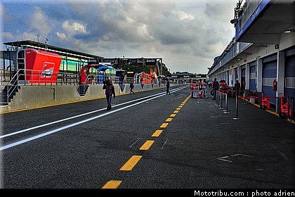 motogp_2011_paddock_portugal_estoril_002.JPG