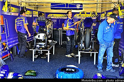 motogp_2011_paddock_portugal_estoril_005.JPG