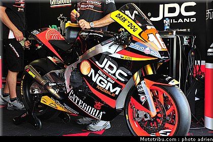 motogp_2011_paddock_portugal_estoril_014.JPG