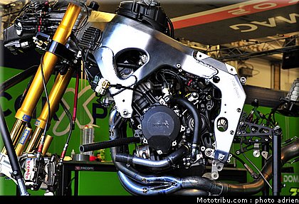 motogp_2011_paddock_portugal_estoril_016.JPG
