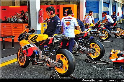 motogp_2011_paddock_portugal_estoril_017.JPG
