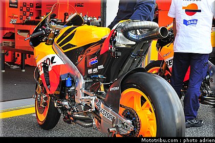 motogp_2011_paddock_portugal_estoril_018.JPG