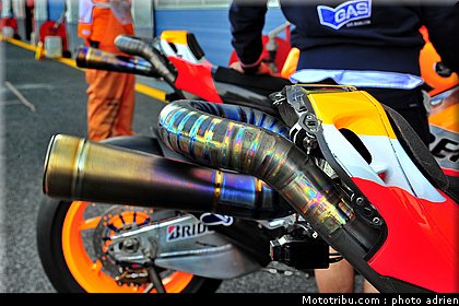 motogp_2011_paddock_portugal_estoril_020.JPG