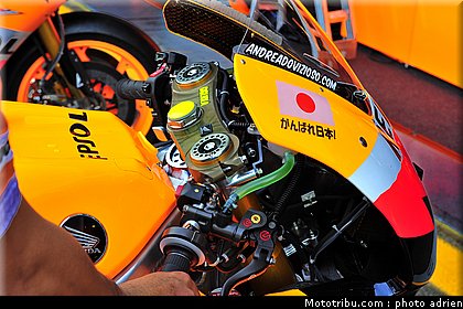 motogp_2011_paddock_portugal_estoril_023.JPG