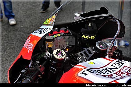 motogp_2011_paddock_portugal_estoril_038.JPG