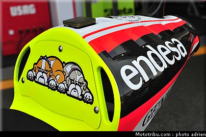 motogp_2011_paddock_portugal_estoril_046.JPG