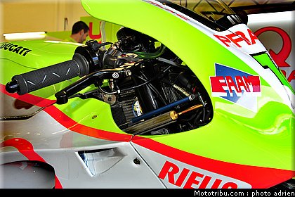 motogp_2011_paddock_portugal_estoril_052.JPG
