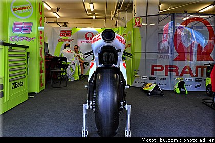 motogp_2011_paddock_portugal_estoril_053.JPG