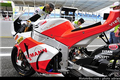 motogp_2011_paddock_portugal_estoril_074.JPG