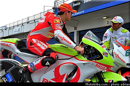 motogp_2011_paddock_portugal_estoril_080.JPG