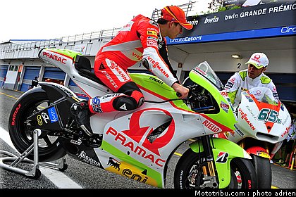 motogp_2011_paddock_portugal_estoril_082.JPG