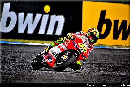 motogp_2011_rossi_16_portugal_estoril.JPG