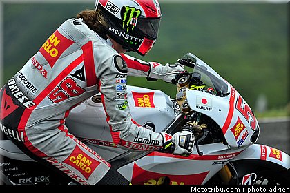 motogp_2011_simoncelli_08_portugal_estoril.JPG