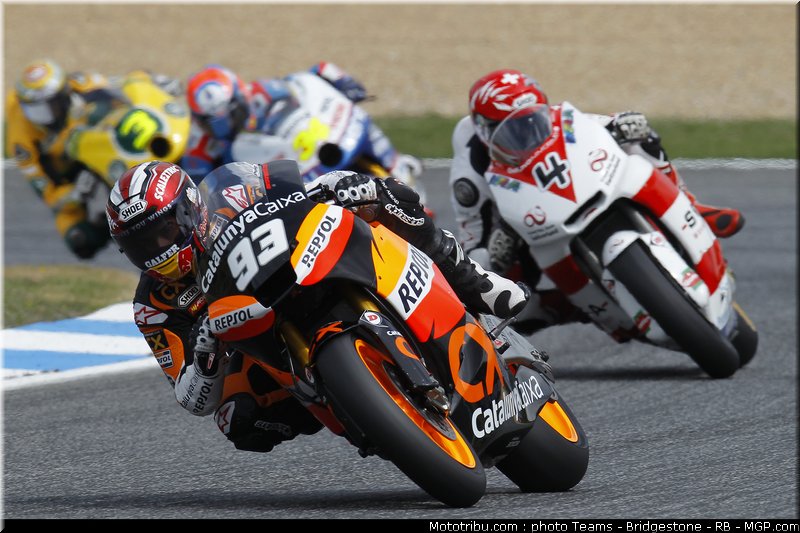 moto2_003_portugal_2011_estoril