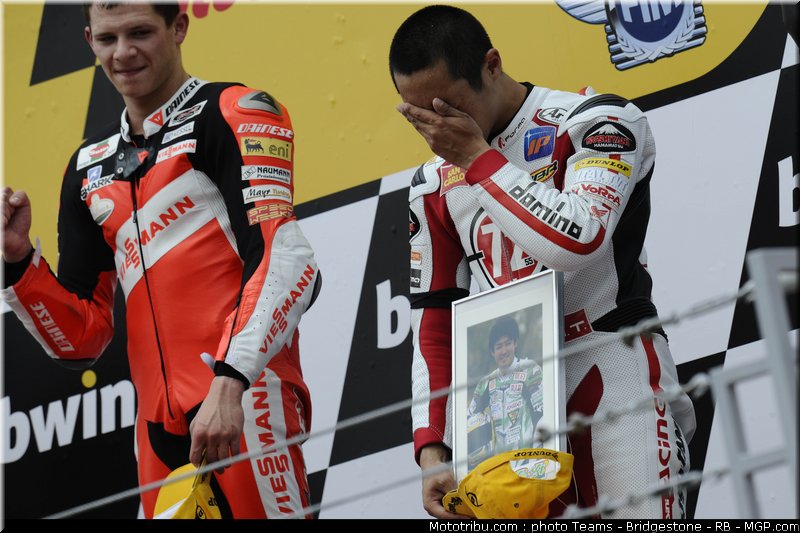 moto2_009_portugal_2011_estoril