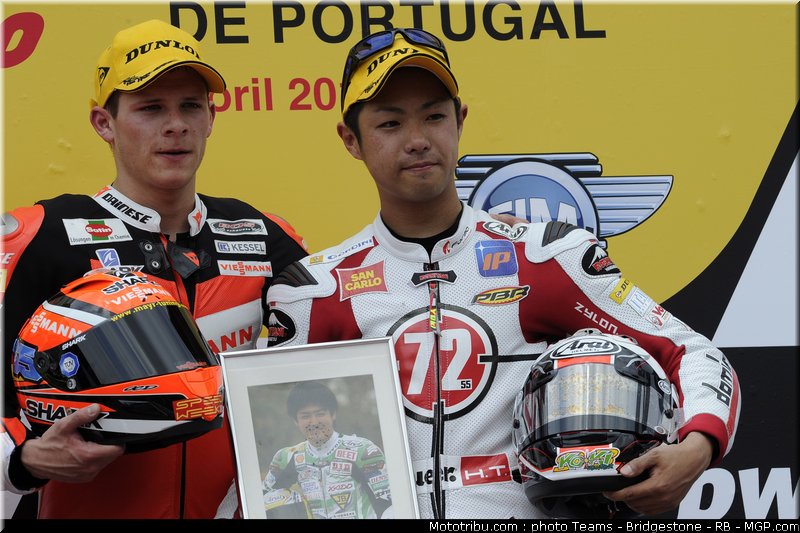 moto2_010_portugal_2011_estoril