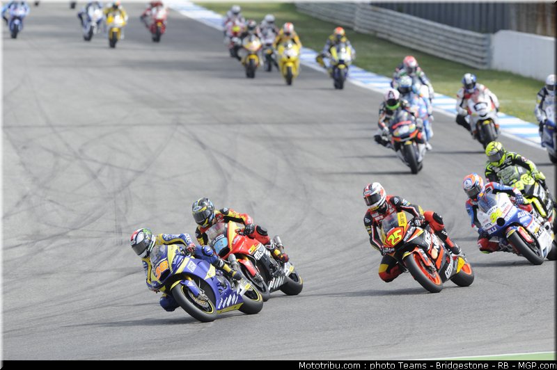 moto2_015_portugal_2011_estoril