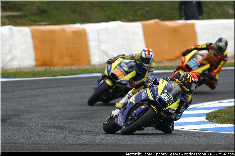 moto2_022_portugal_2011_estoril