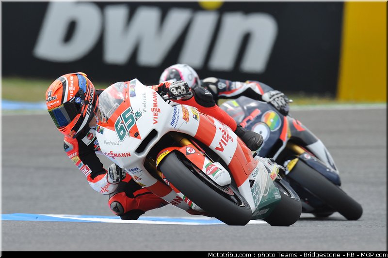 moto2_049_portugal_2011_estoril